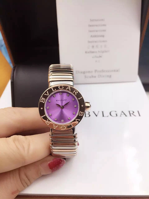 ブルガリ時計正面デザイン